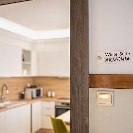 White Suite Armonia Солун Екстериор снимка